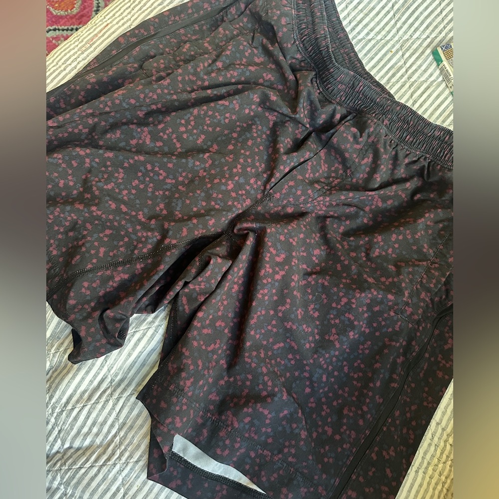 Men’s lululemon shorts XL